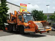 Mercedes Benz Unimog U300 am 08.06.16 in Frankfurt am Main