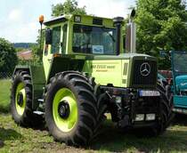 MB Trac 1800 steht bei der Oldtimerveranstaltung in Fulda-Harmerz im Juni 2016