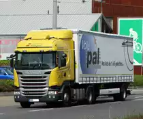 Scania Sattelzug am 08.06.16 in Frankfurt am Main