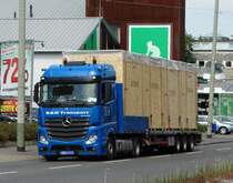 Mercedes Benz Actros am 08.06.16 in Frankfurt am Main