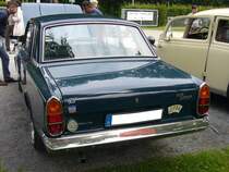 Heckansicht eines Ford Consul Corsair. 1964 - 1970. Oldtimertreffen an der Krefelder Pferderennbahn am 12.06.2016.