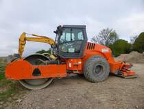 Hamm 3412 HT Vio eingesetzt beim Bau der B50n, 15.05.2016