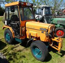 Schanzlin 204 Hydromatic, Schmalspurschlepper, ausgestellt zum Bulldogtreffen Langenhard, Mai 2016 