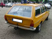 Heckansicht eines VW Passat Variant B1. 1973 - 1980. Oldtimertreffen an der Krefelder Pferderennbahn am 12.06.2016.