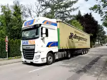 DAF-480 XF von DANUBETRUCK ist mit einem Angermayr-Auflieger unterwegs; 160621