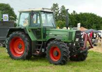 Fendt Farmer 310 LSA, gesehen bei der 2016er Kreistierschau des Landkreises Fulda in Almendorf, Juni 2016