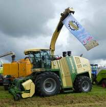 Krone BigX 1100, gesehen bei der 2016er Kreistierschau des Landkreises Fulda in Almendorf, Juni 2016