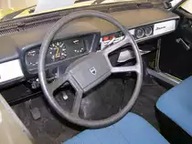 Dacia 1310 TLX Interieuraufnahme. Interessant dass einige Zeigern for dem mitfahrerplatz eingebaut sind! Foto: Retropartisanen Festival, Mai 2016