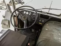 Innenraum einer Robur LO2002, sitzprobe auf dem Besucherparkplatz des Retropartisanen Festival, Mai 2016