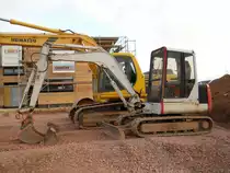 Takeuchi TB 045 am 06.03.2011 in einem Neubaugebiet bei Schweich