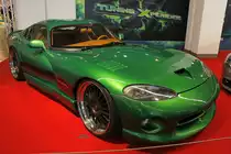 Dodge Viper in Grün auf der Essen Motor Show 2015.