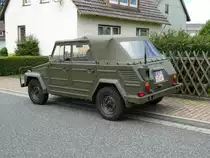 VW 181 in Natooliv, gesehen in Niederaula im Juni 2016