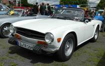 =Triumph TR 6, gesehen bei den Motorrad-Oldtimer-Freunden Kiebitzgrund im Juni 2016