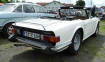 =Triumph TR 6, gesehen bei den Motorrad-Oldtimer-Freunden Kiebitzgrund im Juni 2016