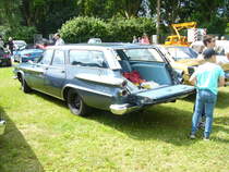 Heckansicht eines 1962 Dodge Dart 440 Station Wagon. Herner Oldies am 03.07.2016.