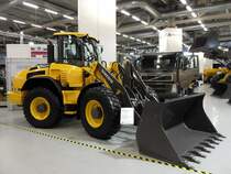 Volvo L 50F auf einer Baumaschinenmesse in Bern am 18.03.2009