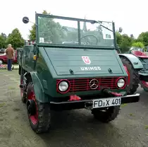 =Unimog, gesehen bei den Motorrad-Oldtimer-Freunden Kiebitzgrund im Juni 2016 