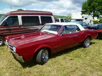 Oldsmobile Cutlass auf dem US-Car-Treffen in Stadtbredimus (Lux.) am 02.07.2016