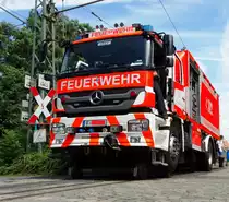 BF Frankfurt am Main Mercedes Benz Axor Rüstwagen Schiene 1 am 10.07.16 beim Sommerfest im Straßenbahn Museum Frankfurt am Main