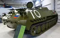 MT-LBu, schwimmf�higer Sch�tzenpanzerwagen aus sowjetischer Produktion mit 13 Mann Besatzung, hier die Version der Jugoslawischen Volksarmee, Milit�rmuseum Pivka, Juni 2016