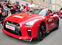 Nissan GT ,in der Innenstadt von Le Mans bei der 22.Fahrer Parade am 17.6.2016 
