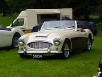 Austin Healey 100-6 bei den Luxembourg Classic Days 2016 in Mondorf