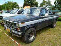 Ford F-250 auf dem US-Car-Treffen in Stadtbredimus (Lux.) am 02.07.2016
