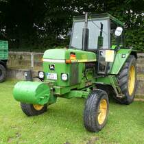 =John Deere 3130S, steht bei der Oldtimerausstellung in Gudensberg, Juli 2016