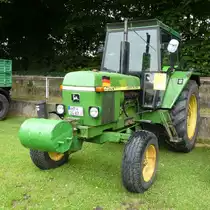 =John Deere 3130S, steht bei der Oldtimerausstellung in Gudensberg, Juli 2016