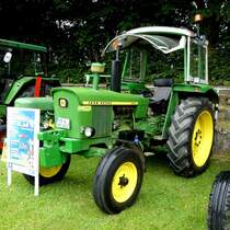 =John Deere 2030, steht bei der Oldtimerausstellung in Gudensberg, Juli 2016