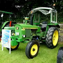 =John Deere 2030, steht bei der Oldtimerausstellung in Gudensberg, Juli 2016