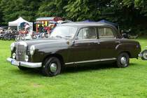 =MB 190, steht bei der Oldtimerausstellung in Gudensberg, Juli 2016