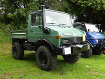 =Unimog 1000 steht bei der Oldtimerausstellung in Gudensberg, Juli 2016