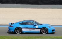 Porsche Experience Center Le Mans, Porsche Kunden durfen ihre Runden drehen, Cayman in der Porschekurve am 16.6.2016