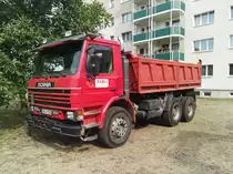 Immer seltener zu sehen und auf dem Sprung zum Oldtimer. Scania 113H 360 Kipper. Nordhausen 23.07.2016