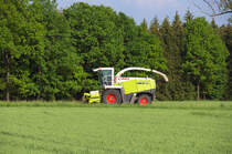 Ein Class Jaguar 870 bei Drochaus im sächsischen Vogtland. 26.05.2016