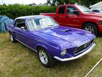 Ford Mustang auf dem US-Car-Treffen in Stadtbredimus (Lux.) am 02.07.2016