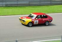 Fiat 128 AC5 mit der Startnummer 128, auf dem Formel 1-Kurs von Spa-Francorchamps, beim Youngtimer Festival Spa 22-24 July 2016
