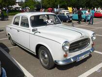 Peugeot 403 beim Konzer Old- und Youngtimertreffen am 17.07.2016