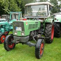 =Fendt Farmer 2 E besucht die Oldtimerausstellung in Gudensberg, Juli 2016