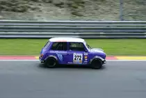 Rudi Munten (BE), Austin Mini beim  Kampf der Zwerge  auf dem Formel 1-Kurs von Spa-Francorchamps, beim Youngtimer Festival Spa 24 July 2016