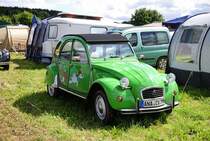 2CV Citroen, beim 7. Internationalen Deutschlandtreffen der Freunde des 2CV 2016. Mechernich Kommern 30.7.2016 