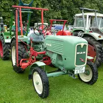 =MAN 2R1, Bj. 1961, steht im Juli 2016 bei den Oldies in Gudensberg