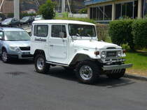Toyota Land Cruiser FJ 40. 1960 - 1984. Hier wurde ein 1979´er Modell mit dem 3.4l
6-Zylinderreihendieselmotor abgelichtet. Dieser Motor leistet 90 PS. 28.07.2016 auf der Insel Madeira.