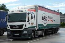 MAN von  GSG-Transporte  rastet an der Raststätte Grossenmoor im Juli 2016