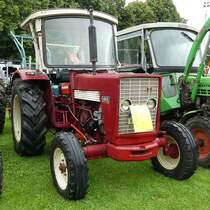 =IHC 523 steht bei der Oldtimerausstellung in Gudensberg im Juli 2016