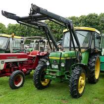=John Deere 1750 steht bei der Oldtimeraustellung in Gudensberg im Juli 2016