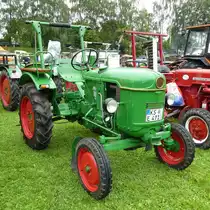 =Deutz D15, Bj. 1961, steht bei der Oldtimerausstellung in Gudensberg, Juli 2016