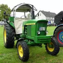 =John Deere 3020, ausgestellt in Gudensberg im Juli 2016