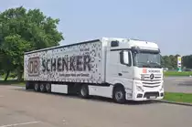 DB Schenker 2622 MB Actros  Azubis gegen Hass und Gewalt  19.08.2016 am Tankstelle Shell Tienbaan Heerlen (NL) 